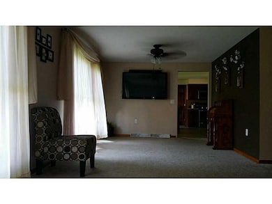 3719 Colonial Dr, Columbus, IN 47203 - photo 3