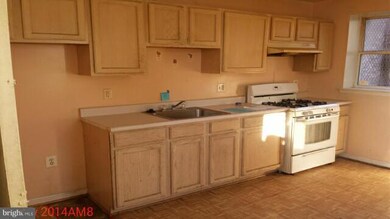 2820 Walbrook Ave, Baltimore, MD 21216 - photo 5