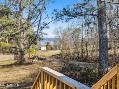 120 N Hillcrest Dr, Spring City, TN 37381 - photo 7