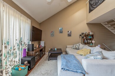 2204 Teton Pkwy, Algonquin, IL 60102 - photo 2