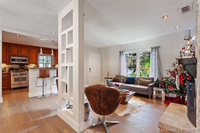 LIVING ROOM / KITCHEN