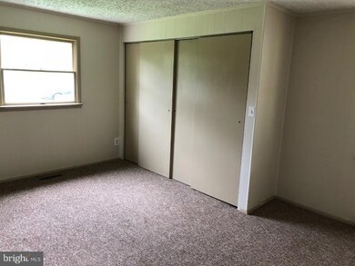 1065 Black Oak Rd, Warfordsburg, PA 17267 - photo 7