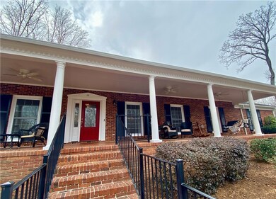 111 Shannon Dr, Pendleton, SC 29670 - photo 2