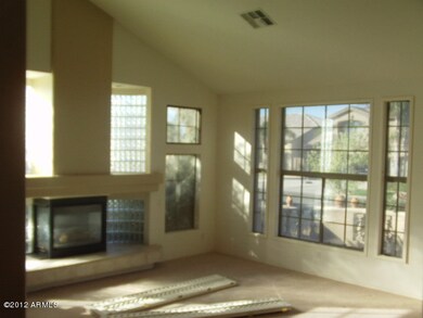 4437 Marion Living