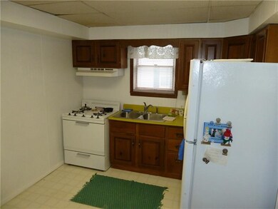 219 Ridge Ave, Homer City, PA 15748 - photo 4