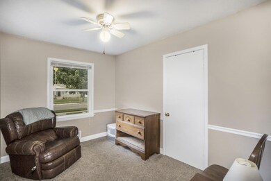 2nd bedroom
