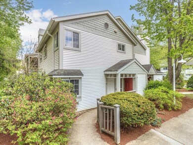 17 Winding Brook Dr, South Burlington, VT 05403 - photo 2