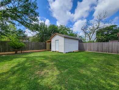 11010 Overlea Dr, Houston, TX 77089 - photo 6