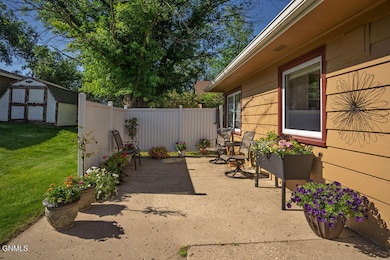 711 2nd Ave SE, Jamestown, ND 58401 - photo 4