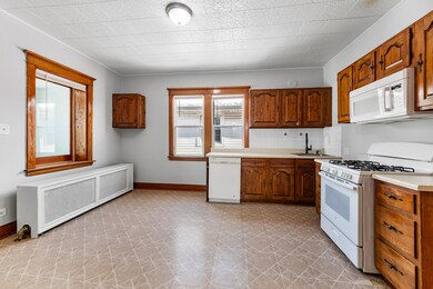 5306 W Roscoe St unit 2, Chicago, IL 60641 - photo 3