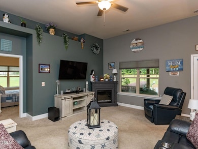 005-1280x960-family-room