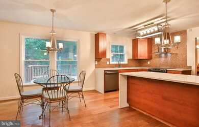 15021 Woodglen Ct, Dumfries, VA 22025 - photo 7