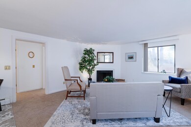 825 Main Unit 23-14