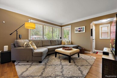 3069 Sylvan Dr, Royal Oak, MI 48073 - photo 7