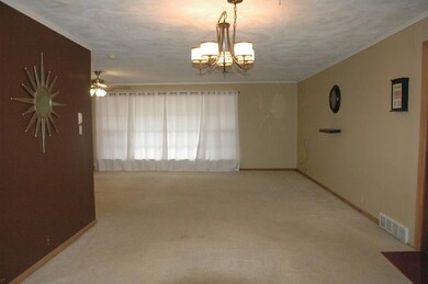 904 S, Parsons, KS 67357 - photo 7