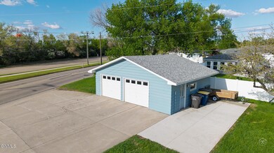 Blue House-08
