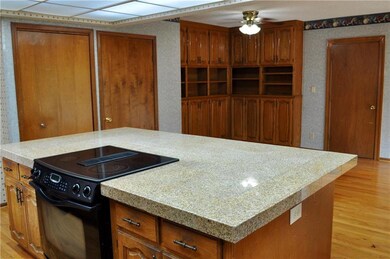 6424 Bluejacket St, Shawnee, KS 66203 - photo 7