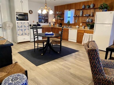 1116 W 7th St, Bonham, TX 75418 - photo 3