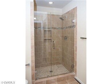 Master Bath - Master bath features a large walk-in