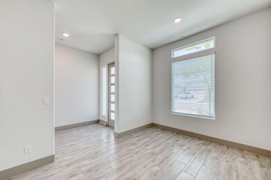 860 Spring St W, Madera, CA 93636 - photo 4