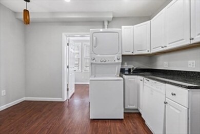 17 Kittredge St unit 2, Roslindale, MA 02131 - photo 3