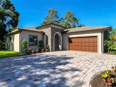 261 7th Ave, Labelle, FL 33935 - photo 2