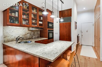 Waverly Mews unit 5U, New York, NY 10003 - photo 3