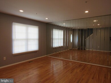 5107 Toddsbury Place, District Heights, MD 20747 - photo 3