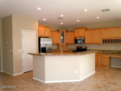 4) 46535-66975bdb99e97