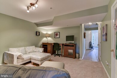 21249 Owls Nest Cir, Germantown, MD 20876 - photo 5
