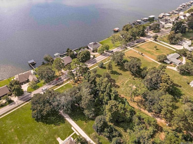 1304 False River Dr, New Roads, LA 70760 - photo 4