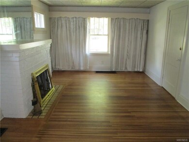 173 Crystal Ave, Buffalo, NY 14220 - photo 4