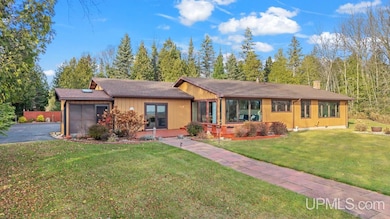 E4040 Michigan 35, Bark River, MI 49807 - photo 7