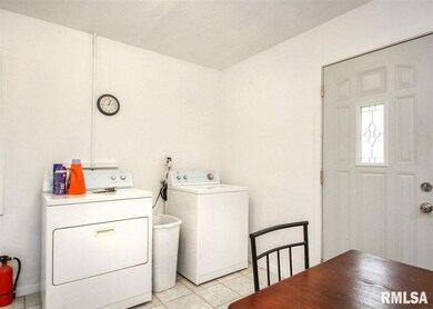 3003 W 67th St, Davenport, IA 52806 - photo 3