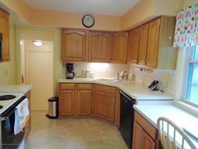 2516 chatham kitchen