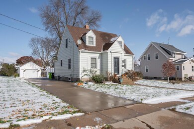 520 W 6th St, Zumbrota, MN 55992 - photo 4