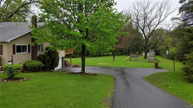 2341 Community Dr, Bath, PA 18014 - photo 2