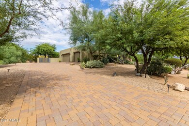 06-Ranch Gate