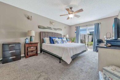 141 E Riverside Dr Jupiter FL-small-010-