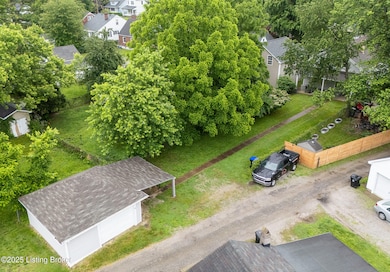 1621 Richmond Dr-4