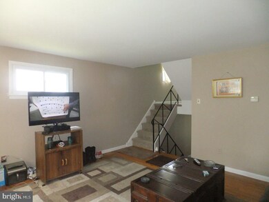 825 Andover Rd, Lansdale, PA 19446 - photo 5