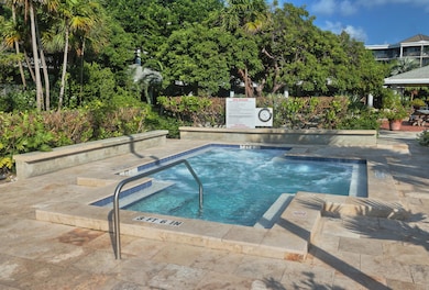 16 Person Hot Tub