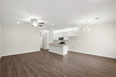 8207 Sandra St unit A, Houston, TX 77016 - photo 5