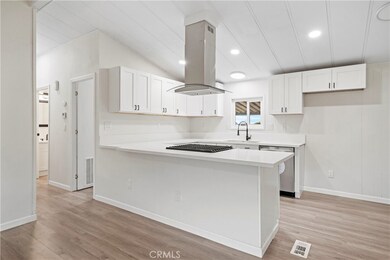 24486 Cornstalk Rd, Wildomar, CA 92595 - photo 3