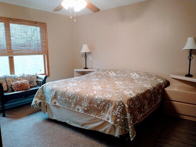 122 Surrey Dr, Lords Valley, PA 18428 - photo 6