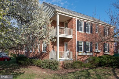 6706 W Wakefield Dr unit B1, Alexandria, VA 22307 - photo 4