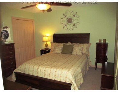 133 Timberlake Cir, Scott Depot, WV 25560 - photo 7