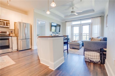 Kitchen/Living Combo