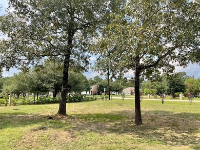 26023 Rolling Forest Ln, Hockley, TX 77447 - photo 2