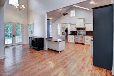 10770 Locust Grove Dr, Chardon, OH 44024 - photo 2